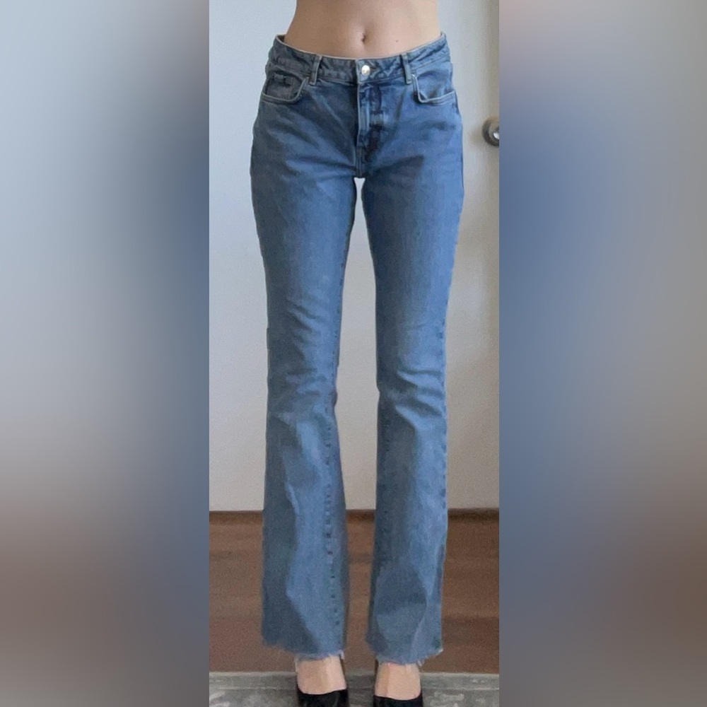 Brooke Denim. Light blue wash. Size: 8.